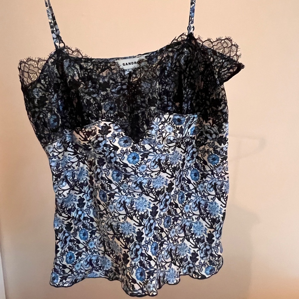 Sandro black white and blue top